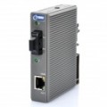 10 / 100 Mbps Ethernet Media Converter