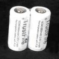 TrustFire protegido 16340 880mAh 3.6 v baterias de íon de lítio recarregáveis (2-Pack)